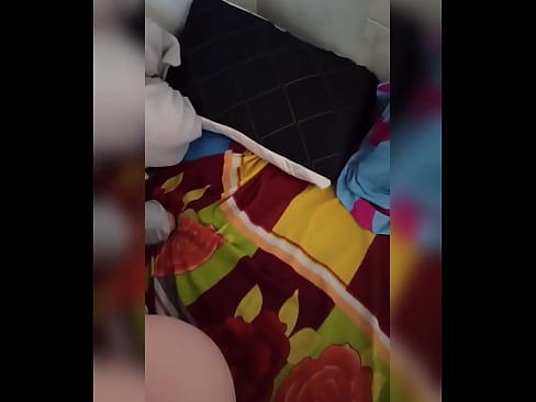 ❤️ השותפה שלי נשארת לבד בבית כי בעלה יוצא לחופשה ואני מנצלת את ההזדמנות לזיין אותה ולמלא לה את התחת בחלב ❤❌ סלאוטים ב-iw.xxxomg.ru ﹏